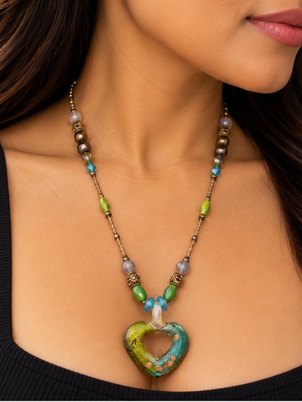 Vintage Glass Green & Teal Heart Pendant Necklace with Toggle Clasp